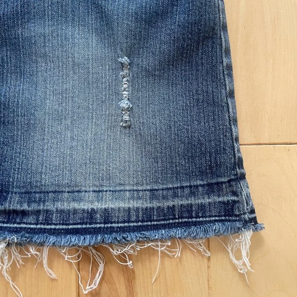 Vintage Y2K stretch denim mini skirt with frayed raw hem size 27 waist, low rise - Picture 3 of 7